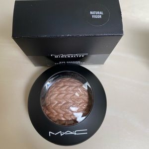 MAC mineralized eyeshadow duo colour NEW